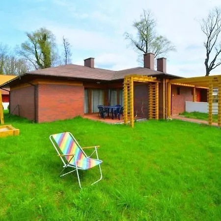 Spacious With Private Garden Hébergement de vacances