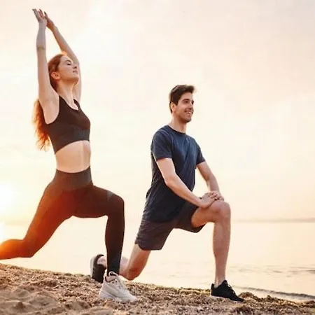 Spacious With Private Garden *