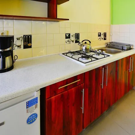 Spacious With Private Garden Tatil Evi Sarbinowo