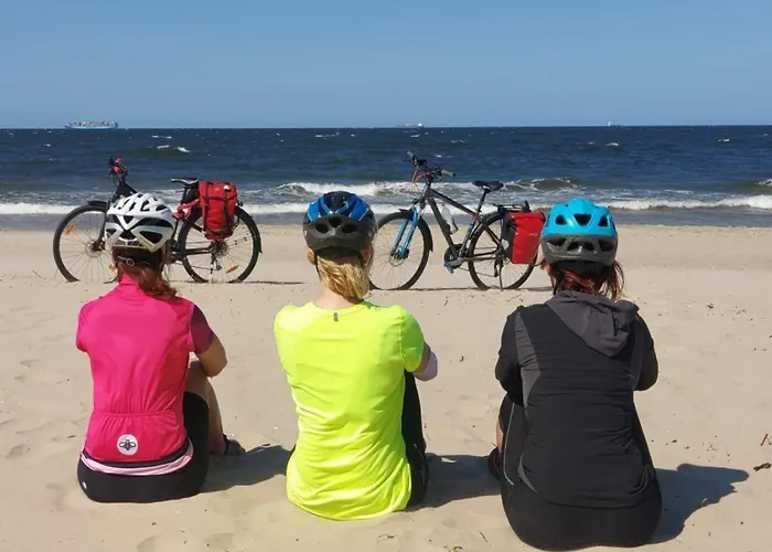 Spacious With Private Garden 別荘